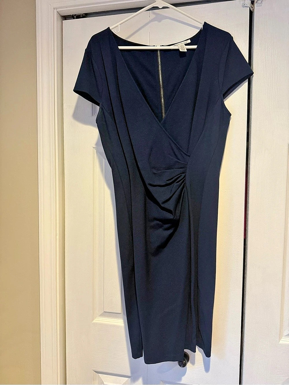 Kenneth Cole New York Ruched Midi Dress in Blue Size Medium Like New
